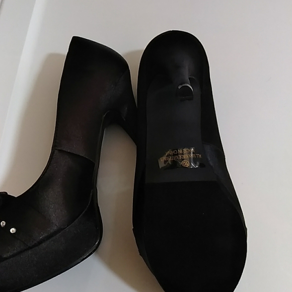 Liliana Autumn Black High Stilettos Heel Platform Rhinestone Ruffled Shoes - Picture 5 of 7